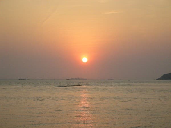 Sunset cruise on the Mandovi River Photo 2