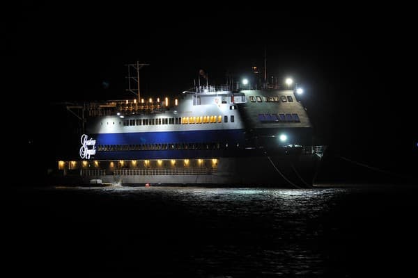 Casino cruise night out