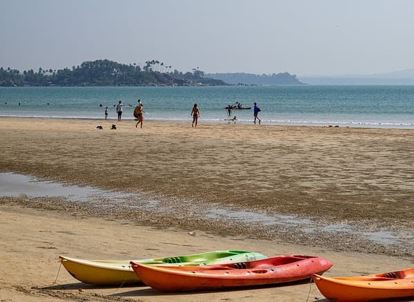 Kayaking at Palolem backwaters Photo 2