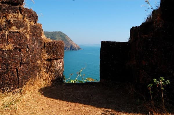 Cabo de Rama Fort and clifftop views Photo 2
