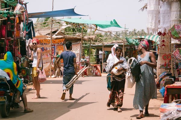 Anjuna Flea Market shopping Photo 2