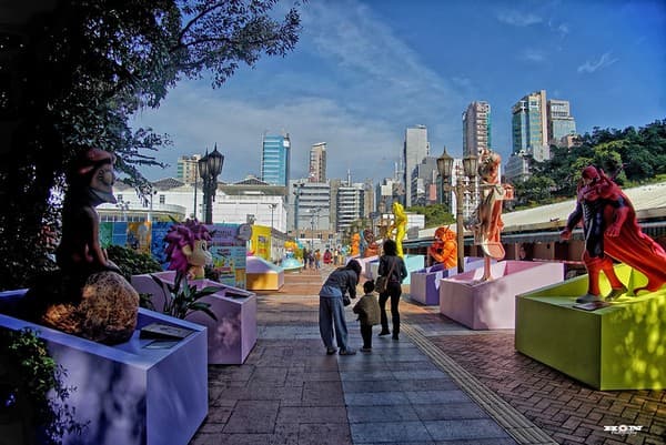 Tsim Sha Tsui Promenade & Avenue of Stars Photo 2