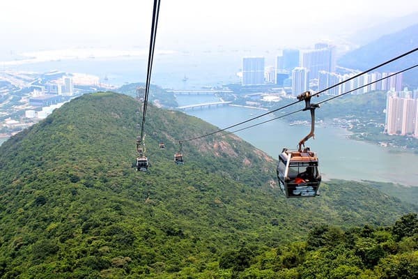Ngong Ping 360 cable car Photo 1