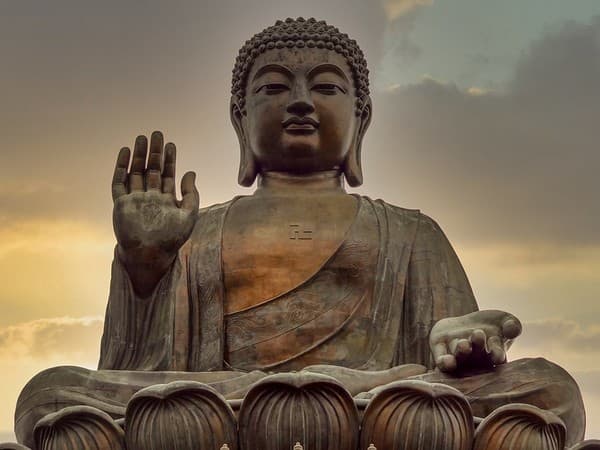 Tian Tan Buddha (Big Buddha) & Po Lin Monastery Photo 3