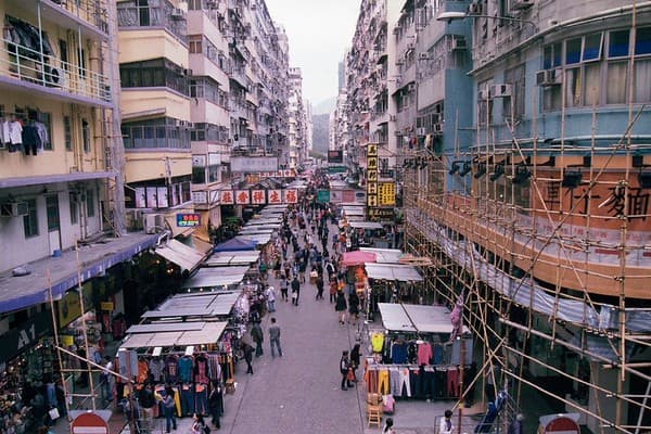 Ladies’ Market & Sneakers Street Photo 2