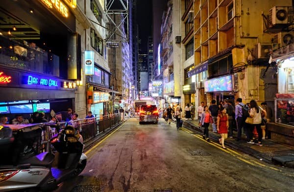 Lan Kwai Fong nightlife Photo 1