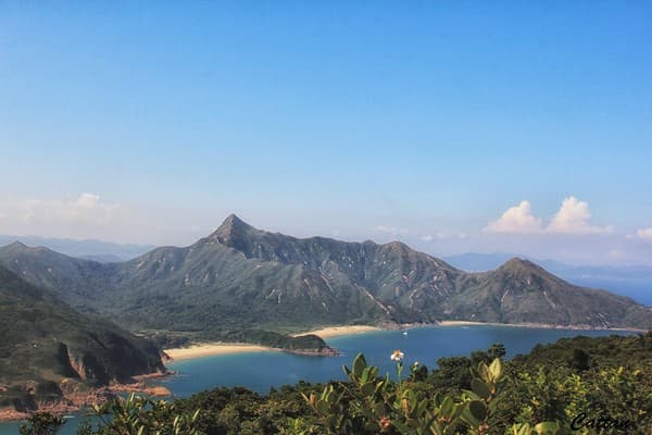 Sai Kung island-hopping and beaches (Sharp Island/High Island) Photo 2
