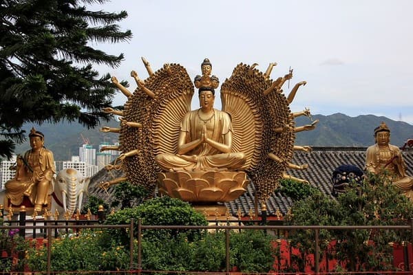 Ten Thousand Buddhas Monastery Photo 1