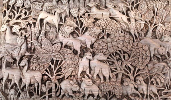 Meet artisans: papier-mâché & walnut wood carving Photo 1