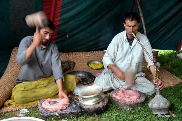 Relish a traditional Wazwan feast Photo 3