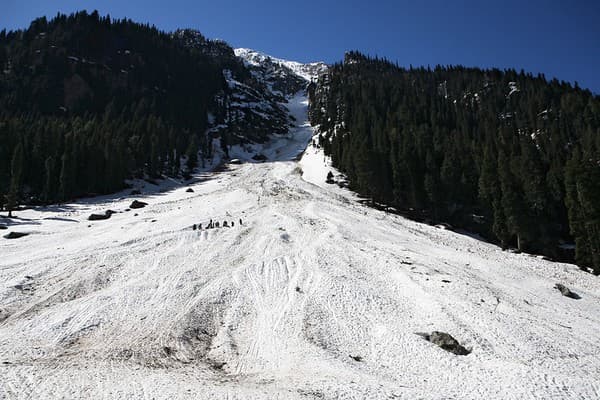 Chandanwari snow play (seasonal) Photo 1
