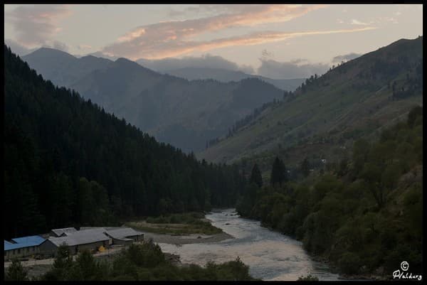 Gurez Valley village stay and Kishanganga views Photo 3