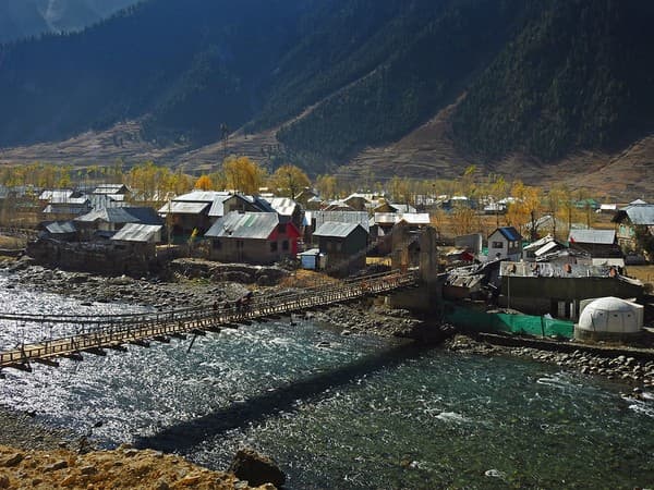 Gurez Valley village stay and Kishanganga views Photo 2