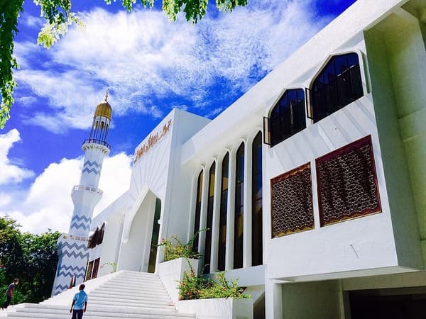 Visit Grand Friday Mosque & Islamic Centre Photo 1
