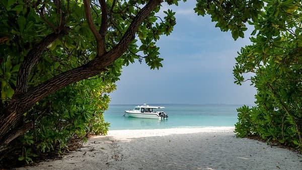 Hanimaadhoo island, Maldives