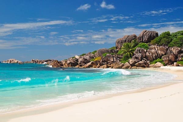 Island-hopping to Praslin, La Digue, Curieuse and St Pierre Photo 3