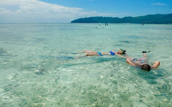 Day trip to St Pierre islet for snorkeling Photo 3