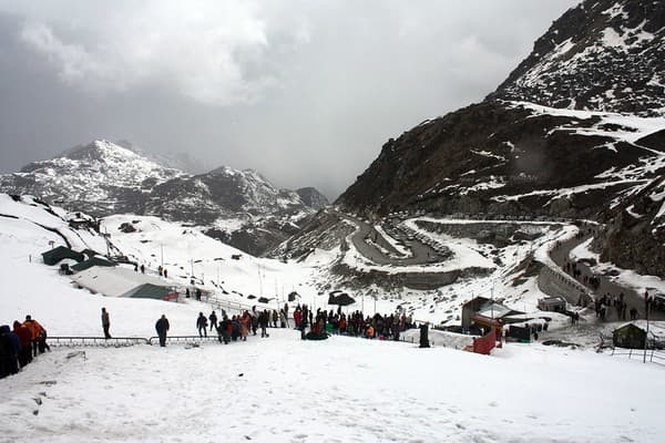 Nathula Pass excursion on the Indo–China border Photo 2