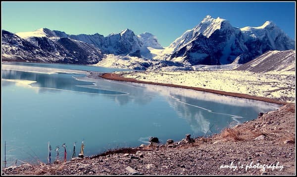 Gurudongmar Lake day trip Photo 2