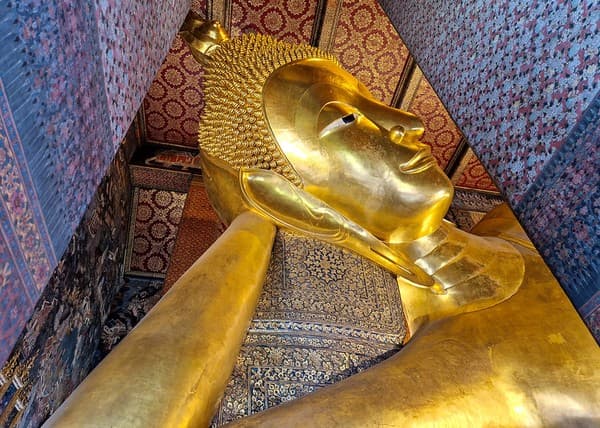Wat Pho (Reclining Buddha)