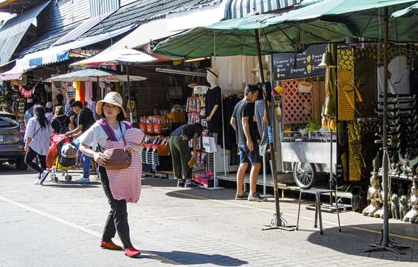 Chatuchak Weekend Market Photo 3