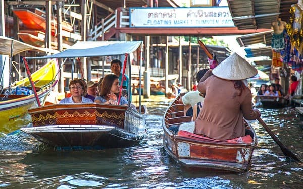 Damnoen Saduak Floating Market Photo 3