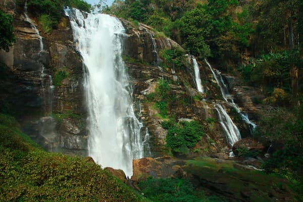 Doi Inthanon National Park waterfalls & summit Photo 3