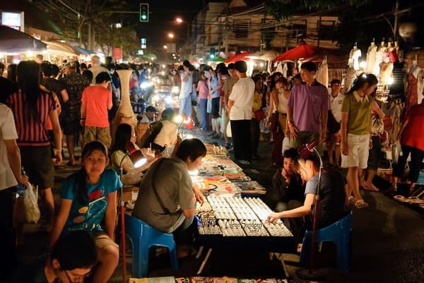 Sunday Walking Street & Night Bazaar Photo 2