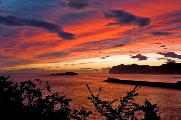 Pai Canyon sunset & hot springs Photo 2