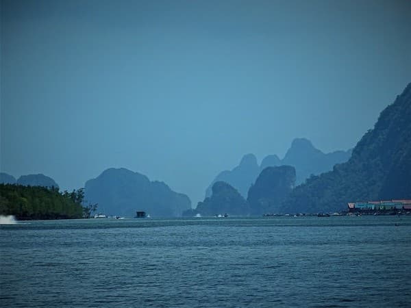 Phang Nga Bay sea kayaking (James Bond Island) Photo 3