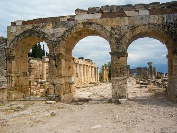 Pamukkale travertines and ancient Hierapolis Photo 2