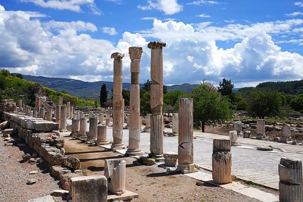 Explore the ancient city of Ephesus Photo 1