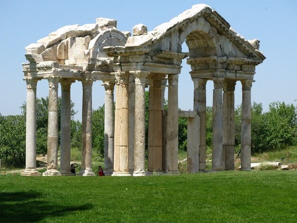 Aphrodisias ancient city Photo 2