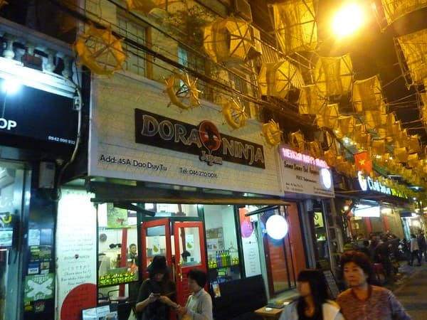 Hanoi street-food tour (pho, bun cha, egg coffee)