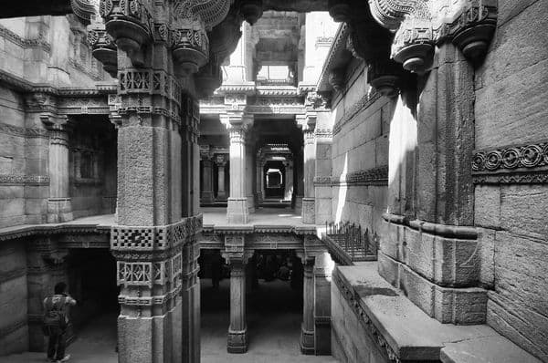 Adalaj Step well