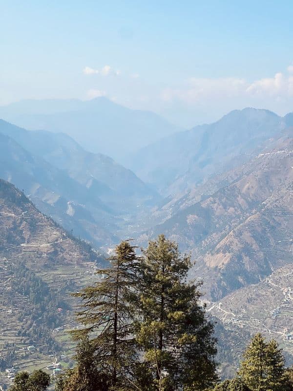 Views On trails of chehni kothi fort in Tirthan valley, Banjar
