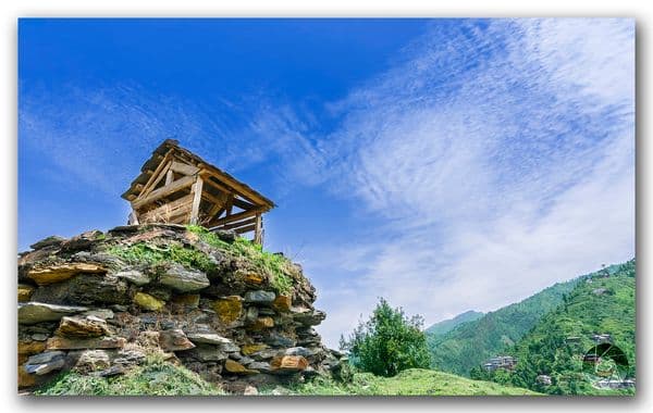 Small hut on top of a mountain in Janjehli valley