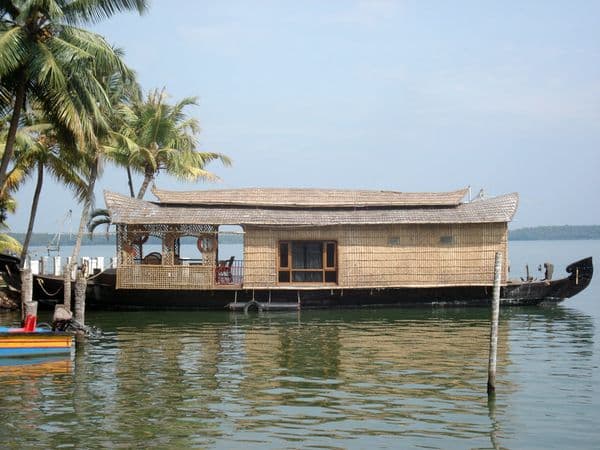 Ashtamudi Lake Photo 5
