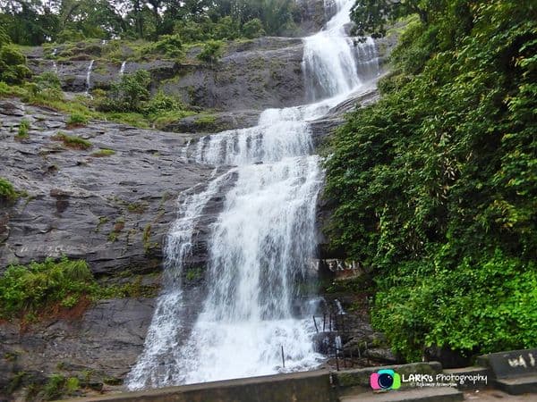 Cheeyappara Waterfalls Photo 2