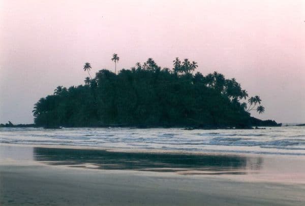 Dharmadam Island Photo 0