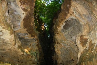 Robber's Cave (Guchhupani)
