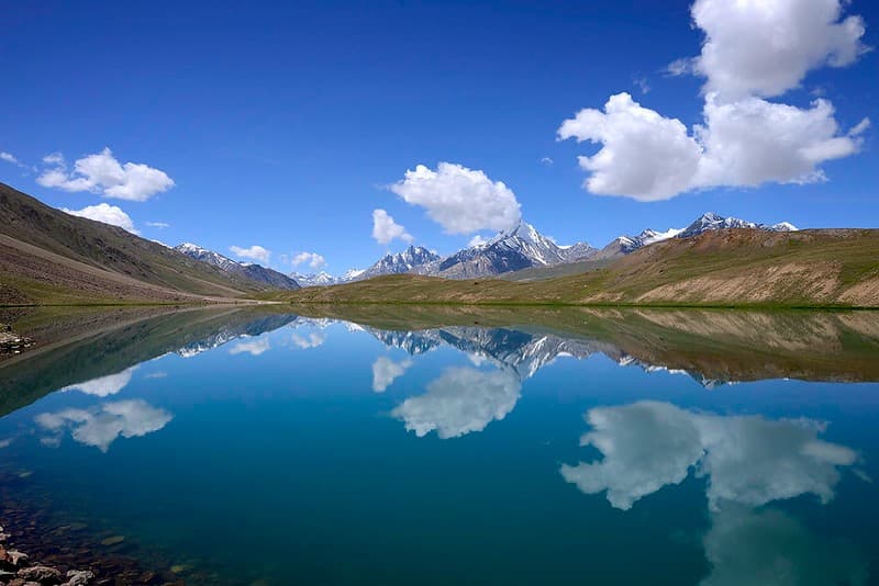 Best Lakes in Himachal Pradesh: Chandratal to Prashar & Beyond