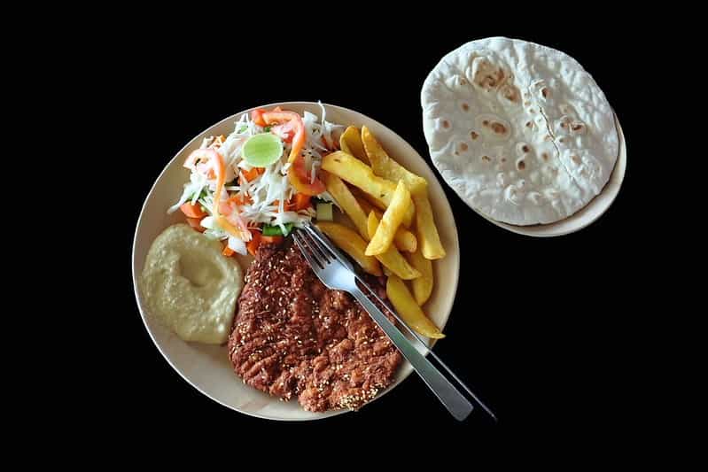 Local Cuisine to Try in Himachal Pradesh: A Foodie's Guide