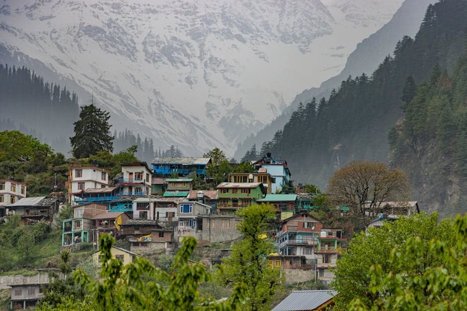 Manali Neighborhood Guide: Old Manali, Vashisht & Solang Valley