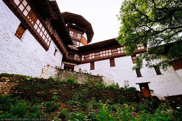 Trongsa - The Royal Heritage Museum (Ta Dzong) (Tower of Trongsa) Trongsa - The Royal Heritage Museum (Ta Dzong) (Tower of Trongsa)