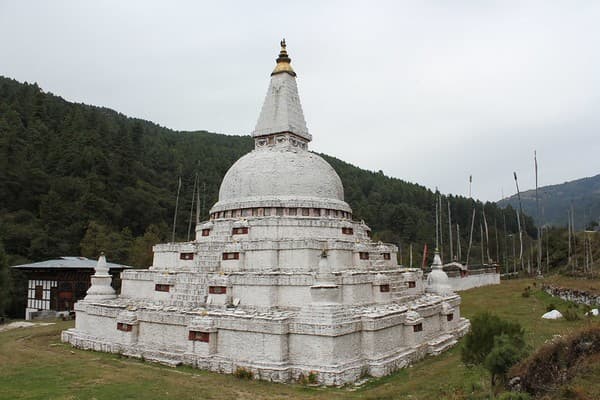 Chendebji Chorten Chendebji Chorten