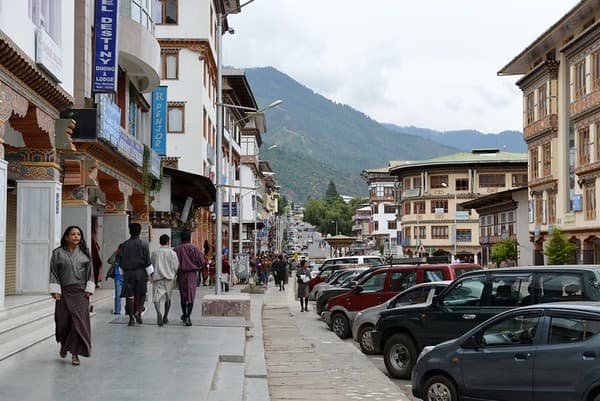 Norzin Lam (main street) Norzin Lam (main street)