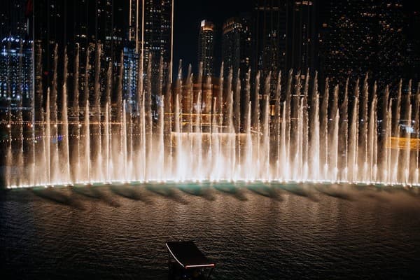 Dubai Fountain Show Photo 1