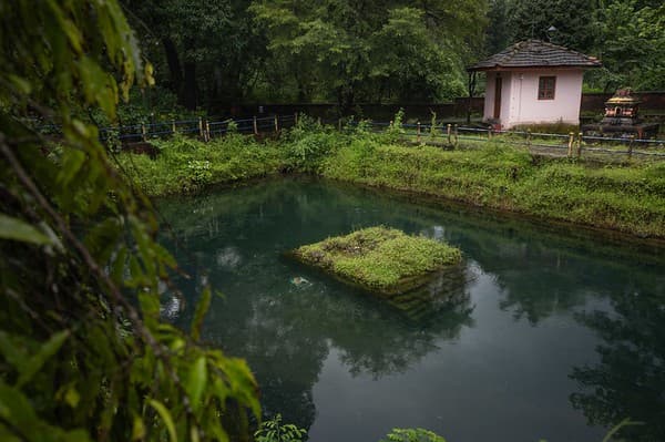 Netravali Bubbling Lake and waterfall trek Photo 2