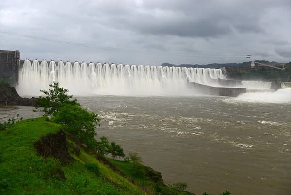 Sardar Sarovar Dam Sardar Sarovar Dam